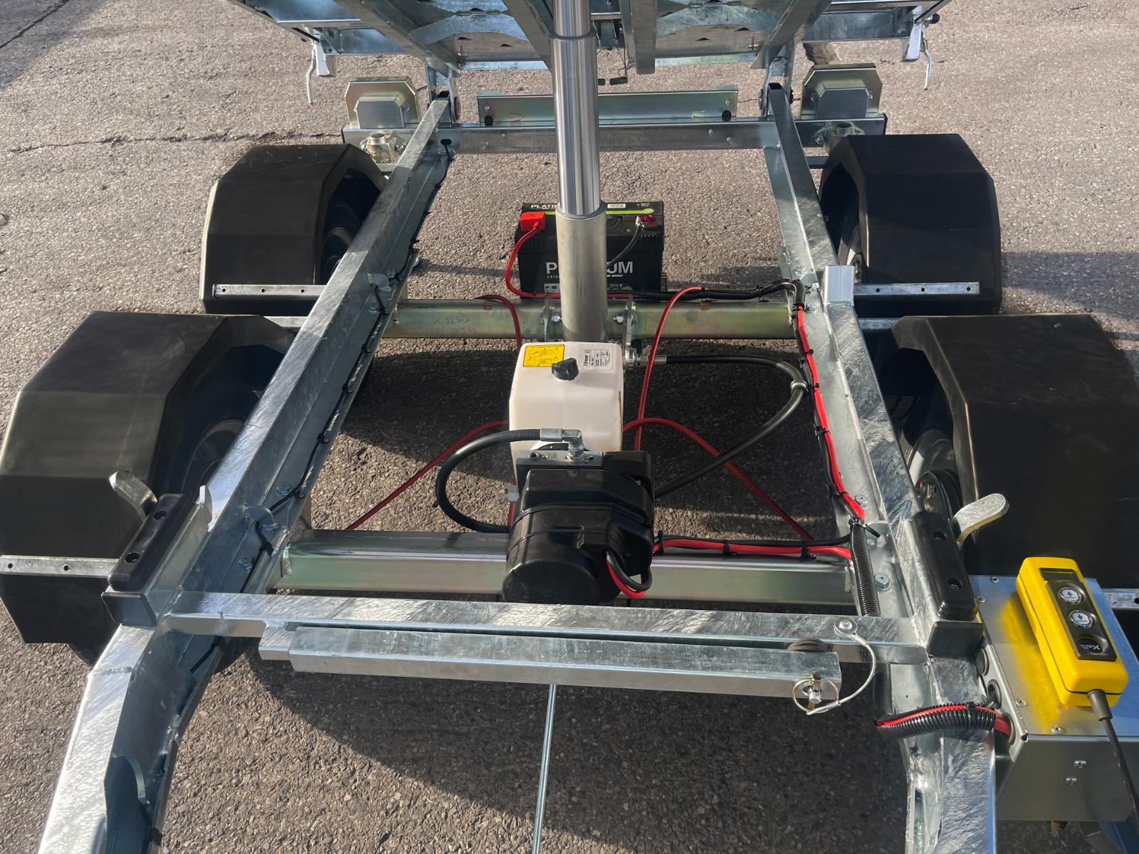 8'1 X 5'3 Electric Rear Tipper Trailer Image 60