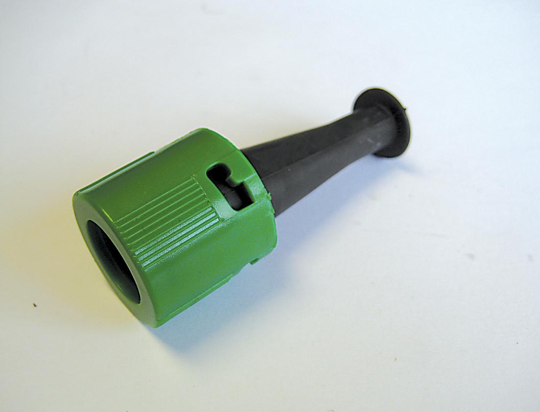 4 PIN Round Plug Connector - Righthand Image 10