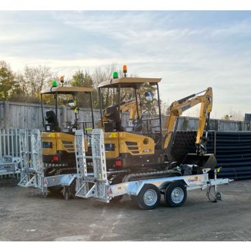 The Indespension AD27094BTS Plant Trailer is set up to withstand challenging conditions in the construction industry as it's built with a robust chassis. This rugged construction ensures your valuable cargo remains safe and secure, even in challenging ter