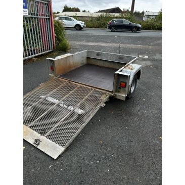 Hazelwood 4' x 4'5" Garden Trailer